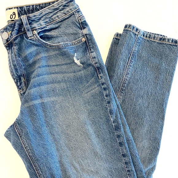 GARAGE 09 High Waisted Cropped Distressed Jeans - Picture 4 of 10